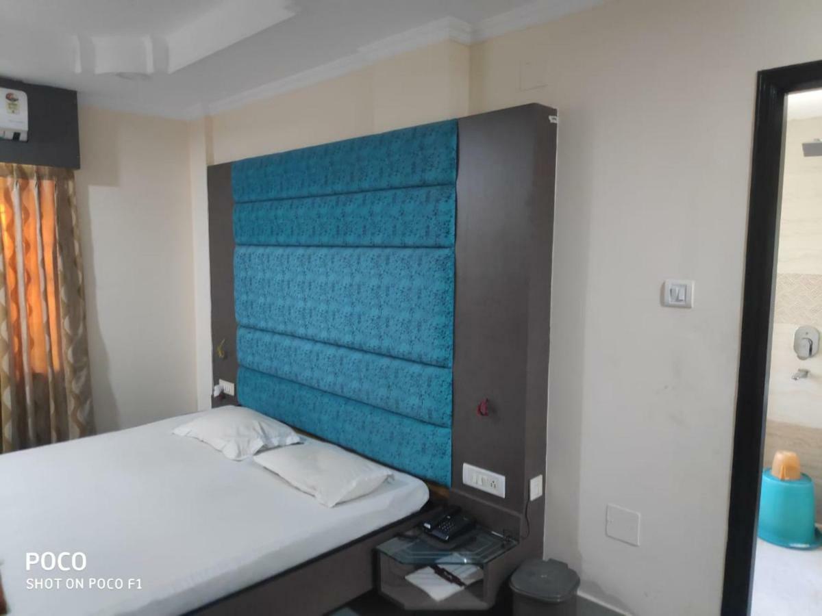 Saraswati Retreat Hotel Bhubaneswar Bagian luar foto